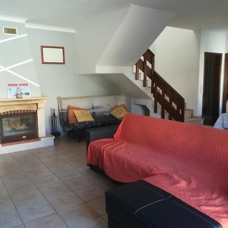 Holiday House อัลบูเฟรา ภายนอก รูปภาพ