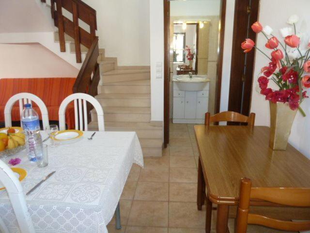 Holiday House อัลบูเฟรา ภายนอก รูปภาพ